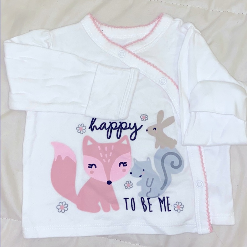 Long sleeve white top with optional mitten sleeves